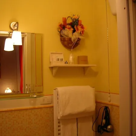 Il Moscondoro 3* Montopoli in Val dʼArno